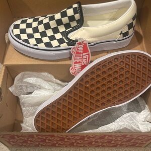 VANS black & white checkerboard slip on. Size 3.5 US MENS/ size 5 US WOMENS